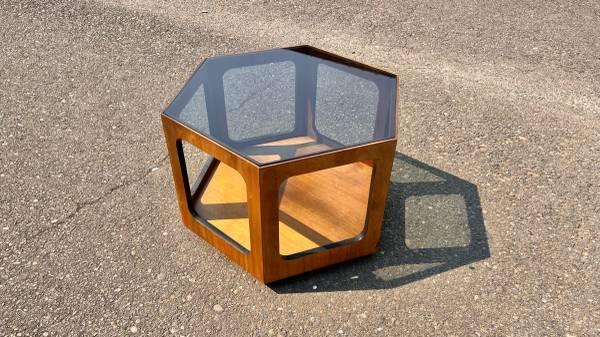 Mid Century Modern Lane Single Hexagon Glass Top Side Table