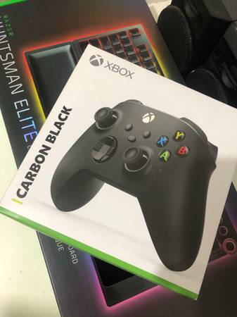 Xbox Series X|S Controller (Carbon Black)