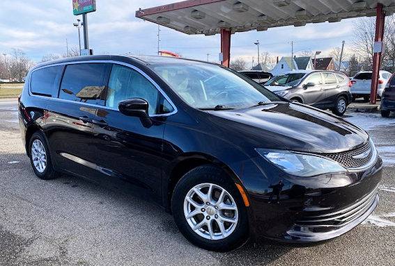 2017 Chrysler Pacifica LX FWD-2Owner-Like New-85K Miles-Fully Serviced