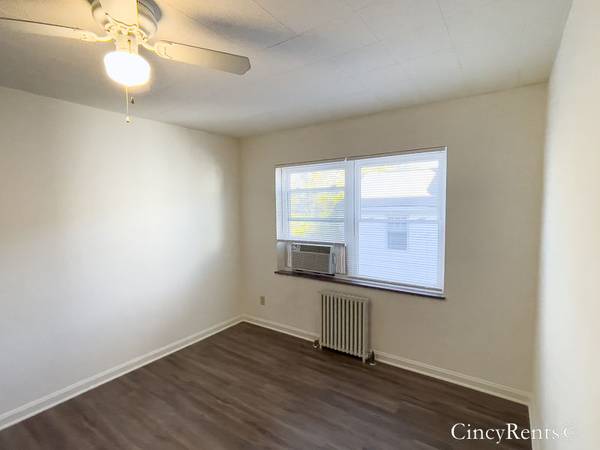 2786 Observatory Ave #5| 1 bedroom apartment