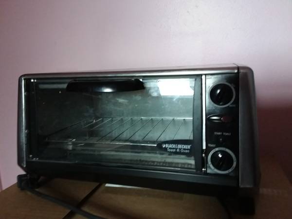 Black and Decker Toaster Oven