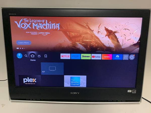 Sony 32inch Lcd HD flatscreen Tv (NEEDS MOUNT)