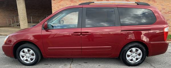 2010 Kia Sedona * L0W Miles* Like NEW!