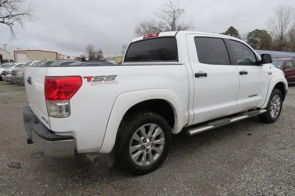 2013 Toyota Tundra TSS Off Road 4×4 Crew Max