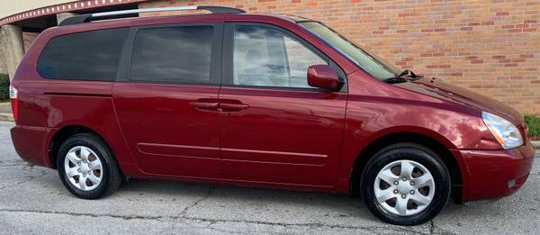 2010 Kia Sedona * L0W Miles* Like NEW!