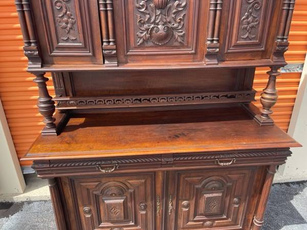 Solid OAK Hunt Cabinet/ Sideboard English 1800’s