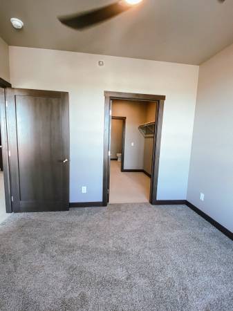 Parkside Place | Washer/dryer | Parking Garage| Avail Nov 1