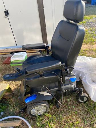 Drive titan power chair