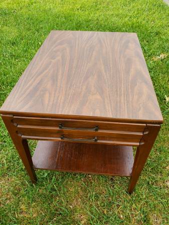 Mid century modern end table by Mersman