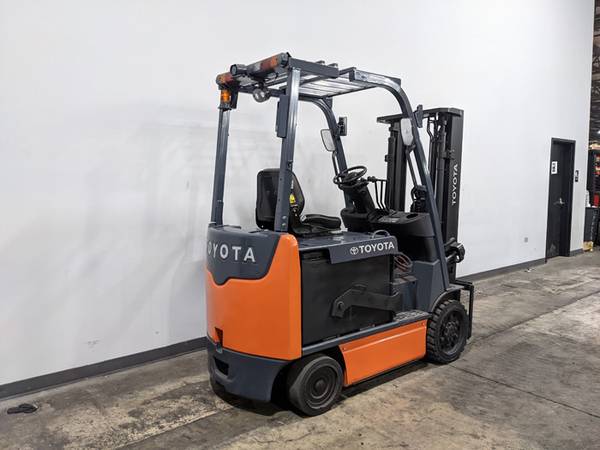 ??? 2014 TOYOTA 8FBCU30 FORKLIFT???