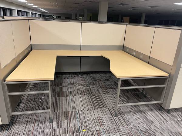 OFFICE FURNITURE SALE**NICE PRE- OWNED HERMAN MILLER CUBICLES * DESKS