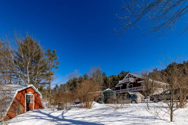 Furnished Room, Mountaintop Home near Dartmouth