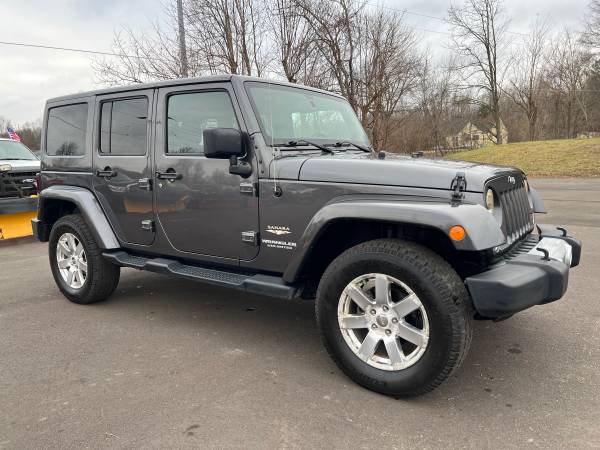 2014 Jeep Wrangler Unlimited Sahara! 4×4! Clean! Guaranteed Finance!