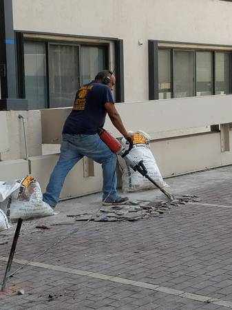 CHEAP TRASH REMOVAL // DEMOLITION SERVICE//TILE REMOVAL//