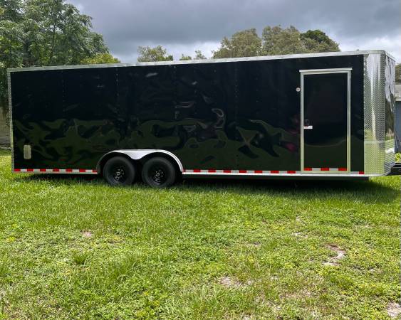 2021 8.5×24 enclosed trailer