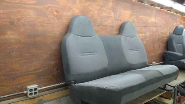 99-2008 Ford F-250/350 Super Duty Bench Seat. Rebuilt