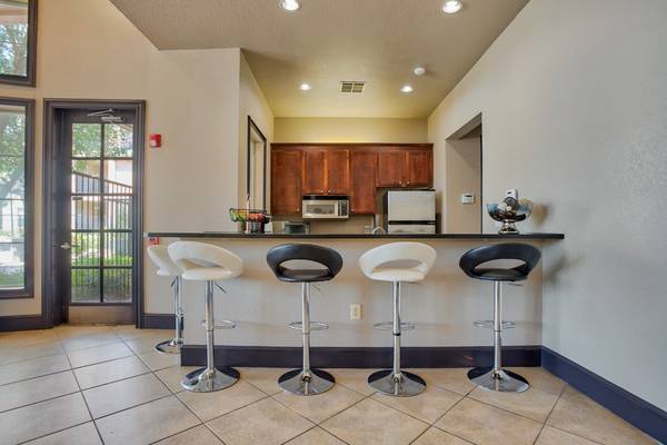 Hardwood Floors in Kitchen, Ceiling Fans, Business Center