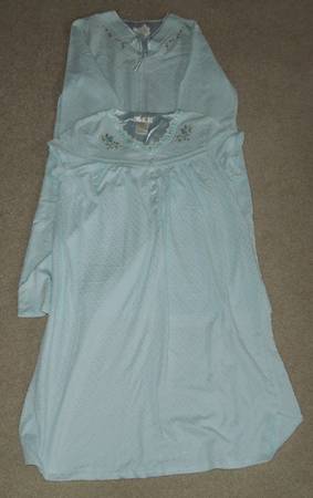 Brand New Secret Treasures Nightgown and Matching Robe Set