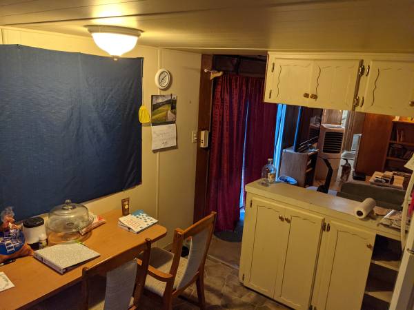 Single wide 1 BR 1 BA Mobile home Priced for quick sale