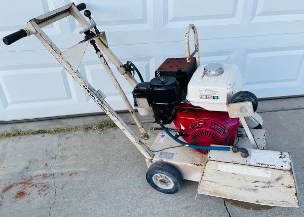 Edco Walk-Behind Wet Concrete saw and Honda 13.0hp Engine