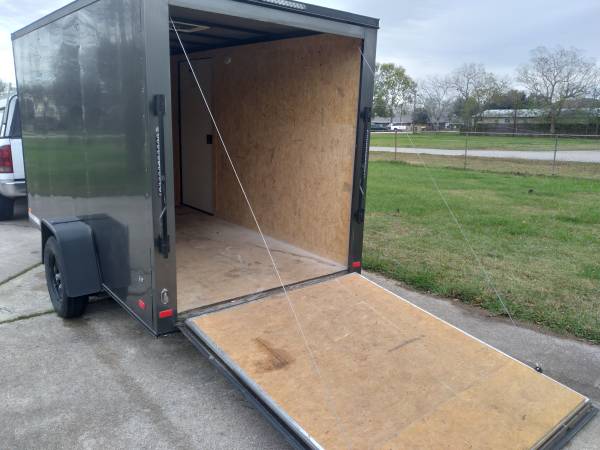 2021 6×12 Enclosed Trailer V-Nose