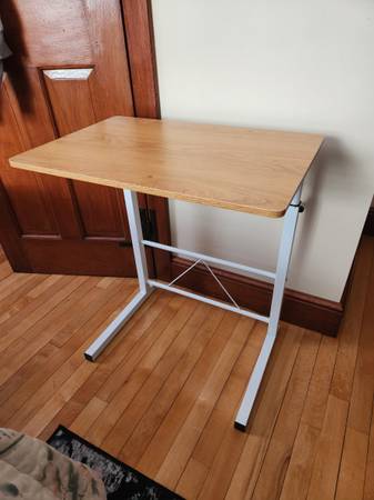 Sofa side laptop table w/ wheels