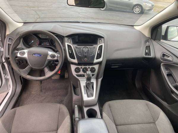 2012 Ford Focus SE real nice runs great 178275 Miles