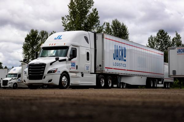 $0.60 – $0.80/mile + $2500 BONUS + Newer Trucks – Top Drivers/Teams