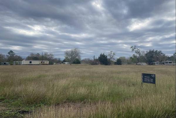 1/2 + Acres Near Matagorda Bay, Utilities, Build- Long or Short Term