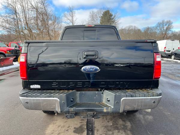 2011 Ford F-250 Lariat 4×4 Crew Cab