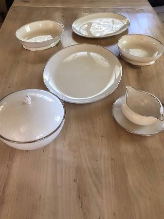 Mid Century Set of Flintridge China, Mirador