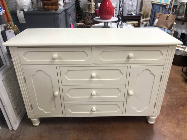 Cute Off White Dresser