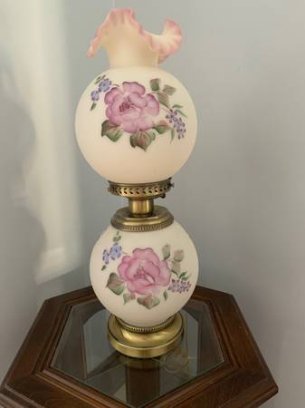 Fenton, hand painted and signed, large 3-way lamp, Gone with the wind