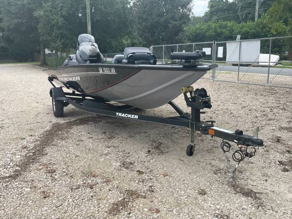 2019 Bass Tracker Pro 175 Team TXW