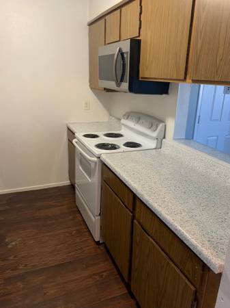 2 Bedroom 2 Full Bath Ready 2/24! #1025