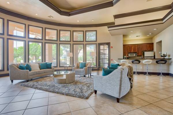 Hardwood Floors in Kitchen, Ceiling Fans, Business Center