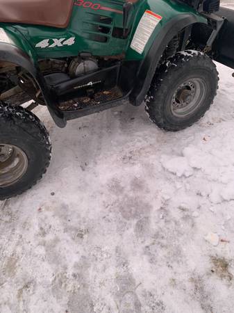 Polaris explorer 1999 with plow