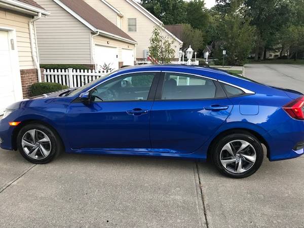 2019 CIVIC LX WITH HONDA SENSING super clean, priced low to sell.