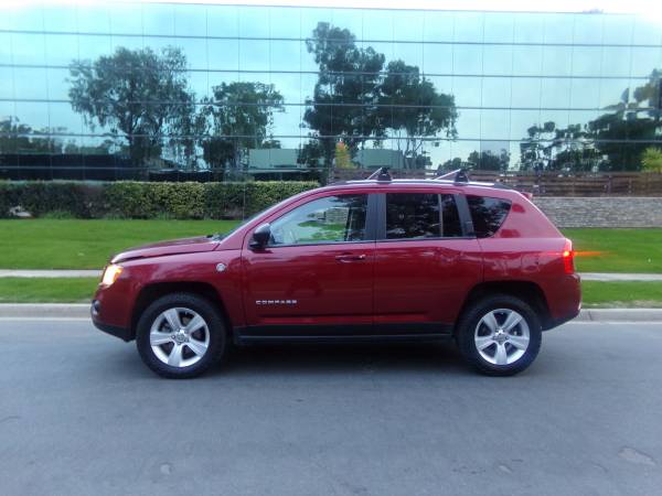 2012 JEEP COMPASS LATITUDE SPORT——DEALER SPECIAL——-ONE OWNER–