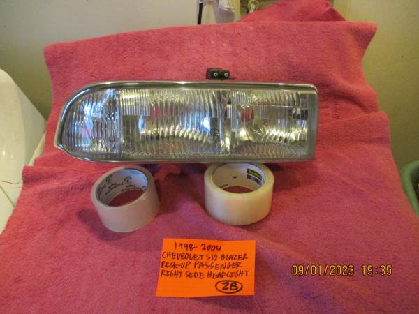 1998-2004 chevrolet s10 blazer pick up passenger headlight