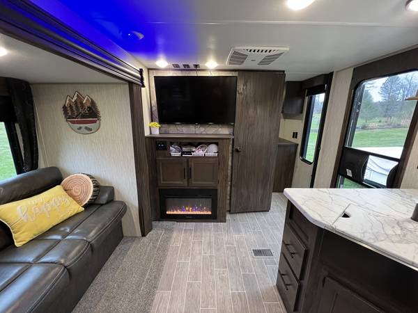 2021 Cherokee 324TS Travel Trailer