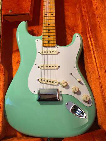 2012 Fender 57′ AVRI Stratocaster American Vintage Reissue Surf Green