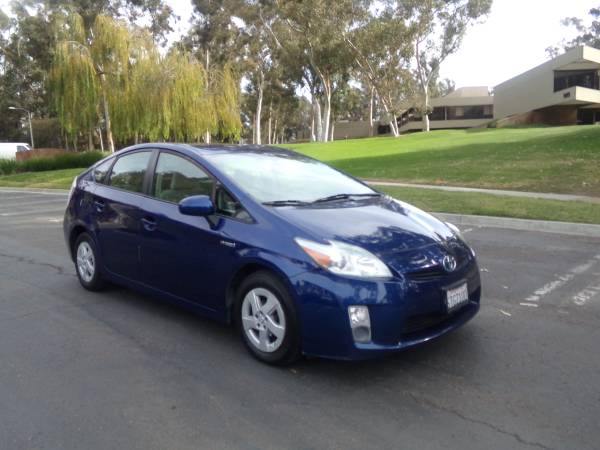 2011 TOYOTA PRIUS SPORT——–DEALER SPECIAL——–GREAT ECONOMY–