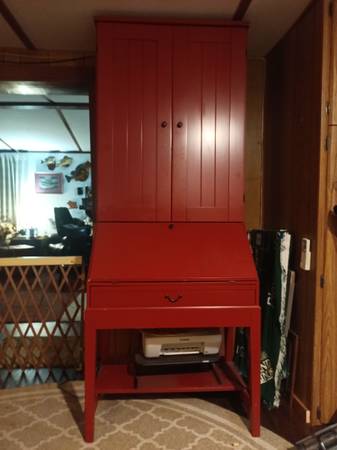 computer desk with bookshelf