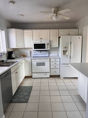 Used Kitchen Cabinets and Sink – White