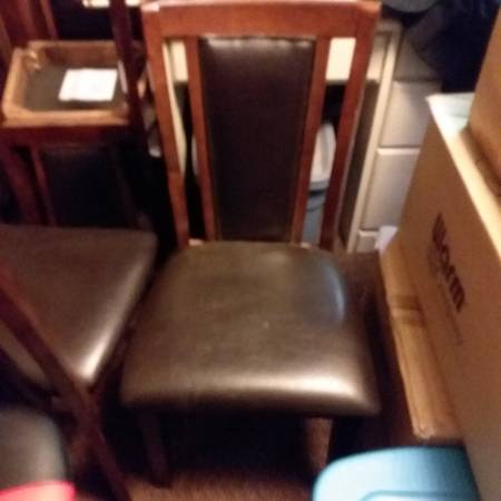 Kitchen Table And 4 Chairs 3 Ft X 4 Ft