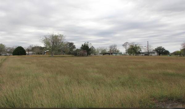 1/2 + Acres Near Matagorda Bay, Utilities, Build- Long or Short Term