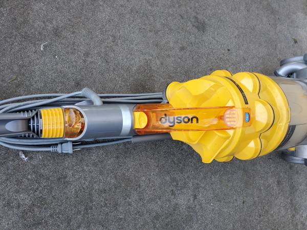 Dyson DC-14 Vacuum Cleaner w/Attachments