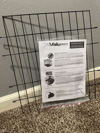 Like new wire dog crate / kennel