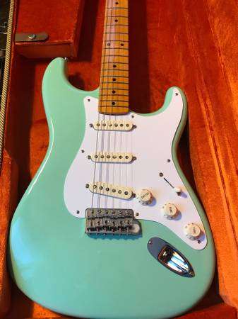 2012 Fender 57′ AVRI Stratocaster American Vintage Reissue Surf Green